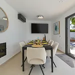 فيلة Cap Blanc مورايرا