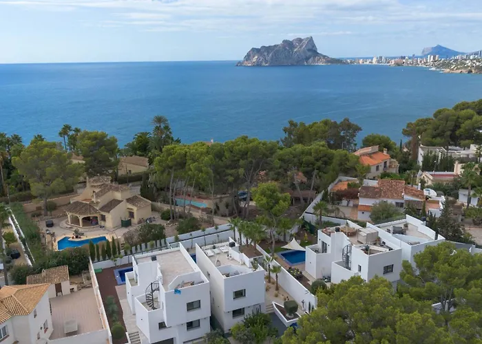 Cap Blanc Villa *