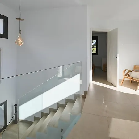Cap Blanc Villa *